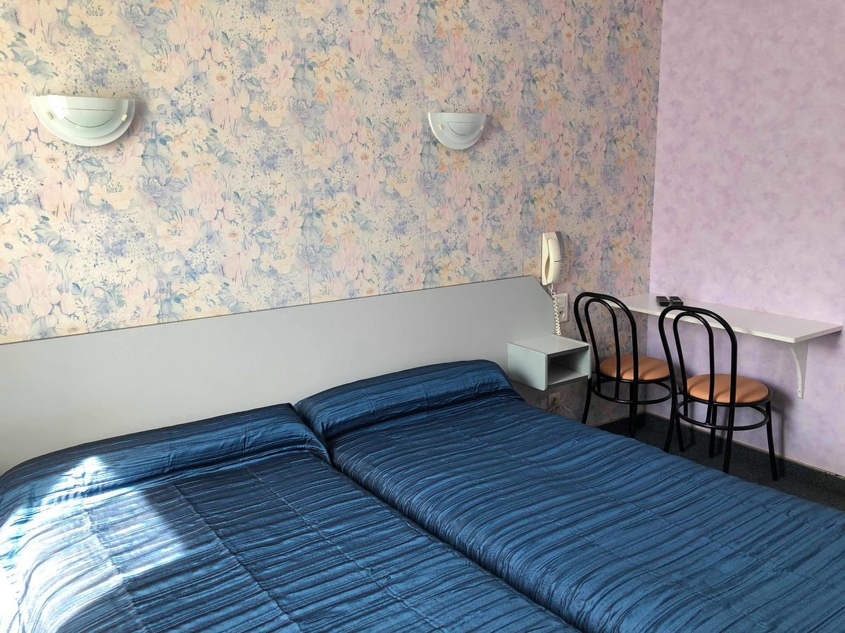 Hotel Des Voyageurs Saint-Chely-d'Aubrac Ngoại thất bức ảnh